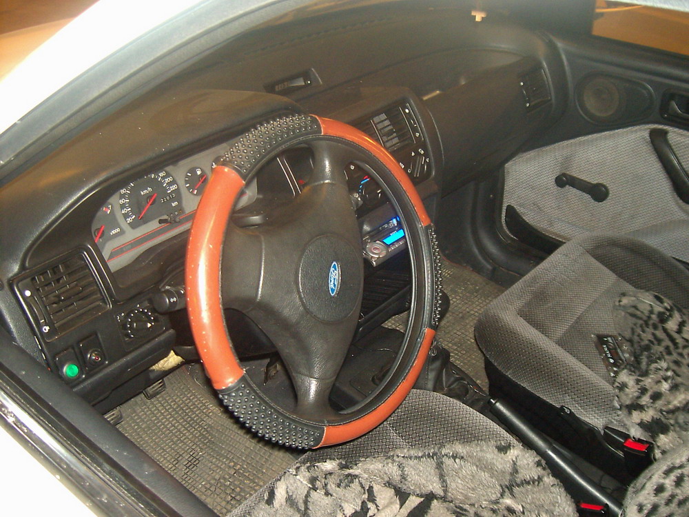 środeczek Markko(znaczy escorta :) )