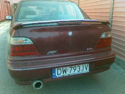 To Nexia z emblematem tak jak nonam ma w złomedze :P