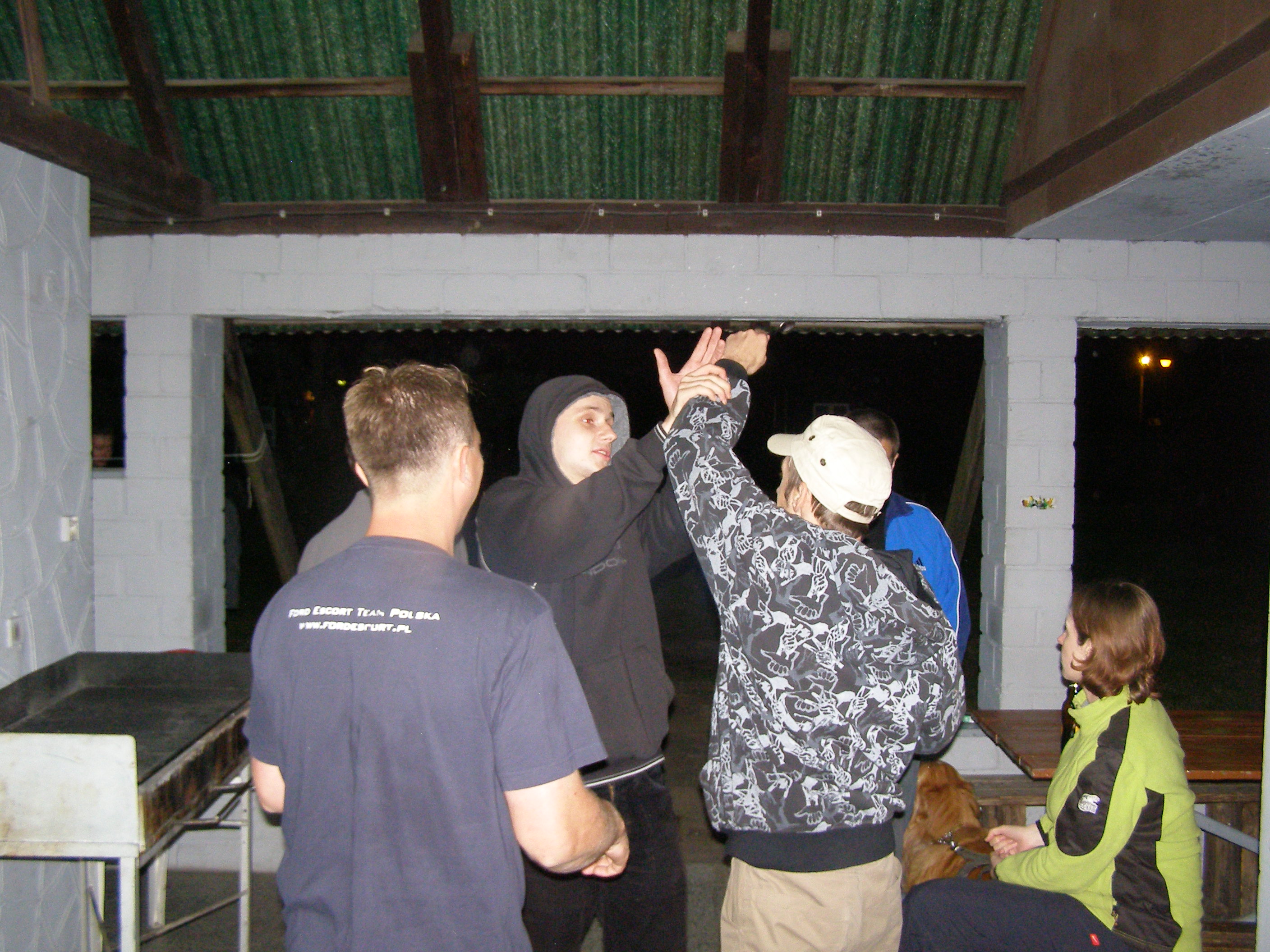 Imprezka na środku ośrodka.