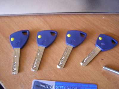 2 - klucze żółte.JPG