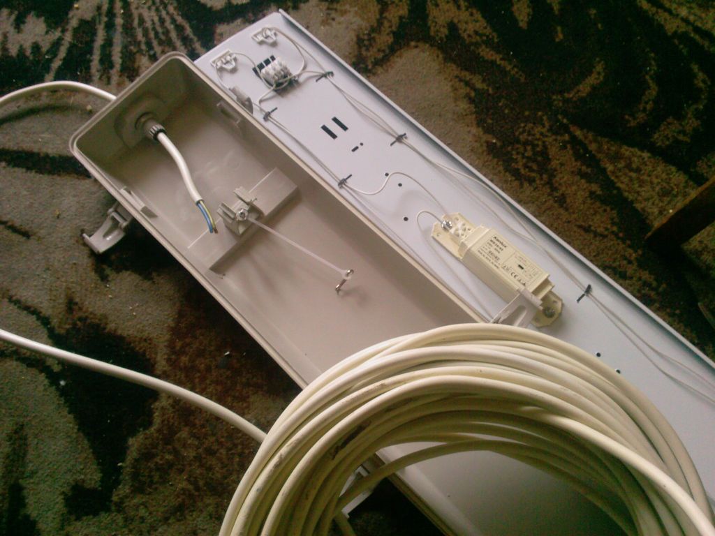 Workshop-Lamp 03.jpg