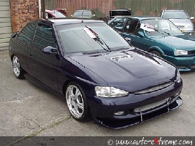 Ford_Escort_03.jpg