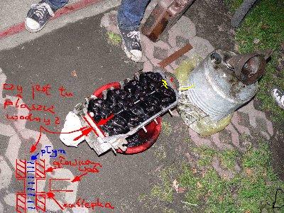 t_ford_gowica_4_maja_w_straakw_170_198[1].jpg