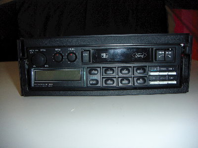 radio clarion ford.jpg