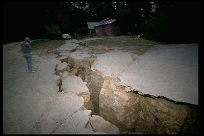 ziemia-pęka.jpeg (47.78 KiB) Przejrzano 132 razy ziemia-pęka.jpeg