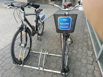 auto_plaza_rowery.jpg