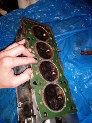 Próbne pasowanie uszczelki do głowicy