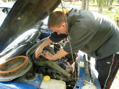 P1020098.JPG (91.04 KiB) Przejrzano 448 razy HEHE podreguluje sobie gaznik i RS bedzie wąchał smród mojego lpg :D