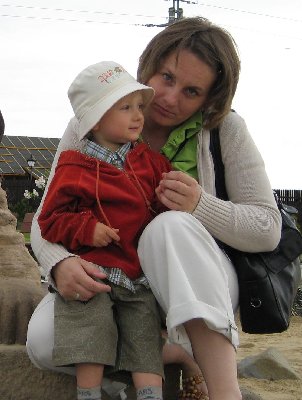 mały kupczyk lub sprzedawczyk, jak kto woli