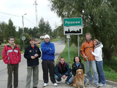 Ekipa nie cała bo co niektórzy jeszcze nie dotarli  a nas juz nosiło :)