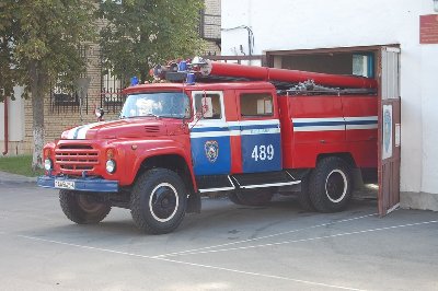 widziałem jak identyczny wóz strażacki świgałą na autostradze na bombach, he he